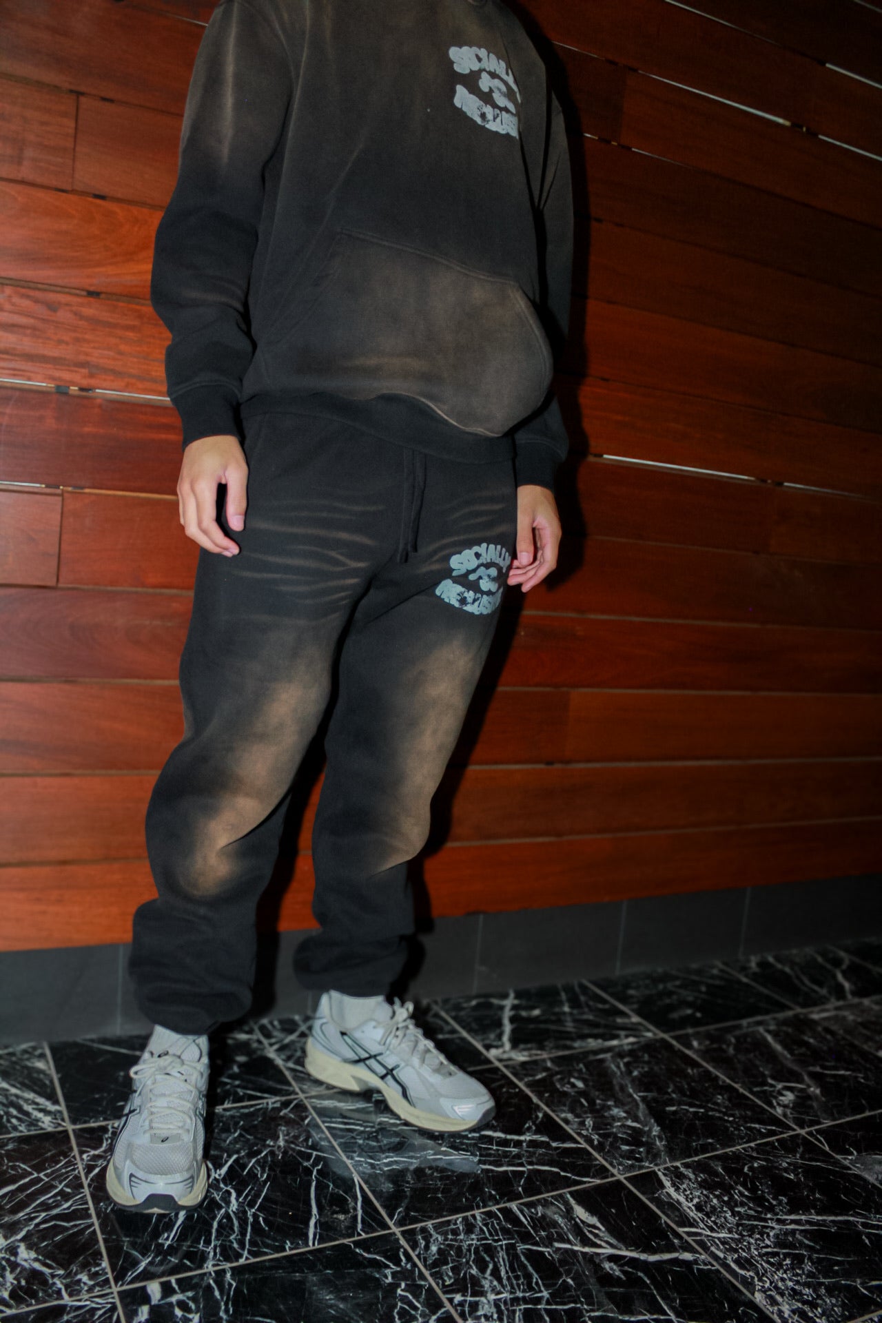 BLACK UNISEX WASH DYED FLEECE SWEATS